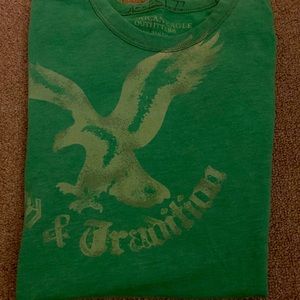 American Eagle Men’s small T-Shirt